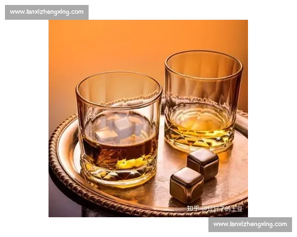 以啤酒杯为中心的比赛展现激情与技巧 欢聚一堂共同品味挑战与乐趣